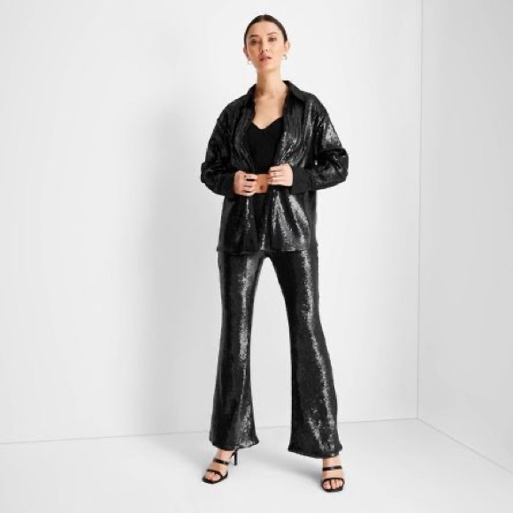 🆕 High-Rise Sequin Flare Pants - Future Collective™ - Picture 3 of 4